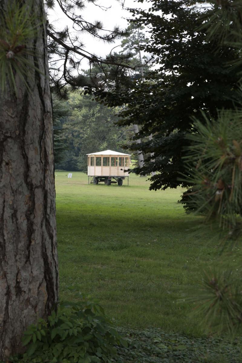  La CMO dans le Parc de Rentilly. Vue de l'exposition Micro-Climat