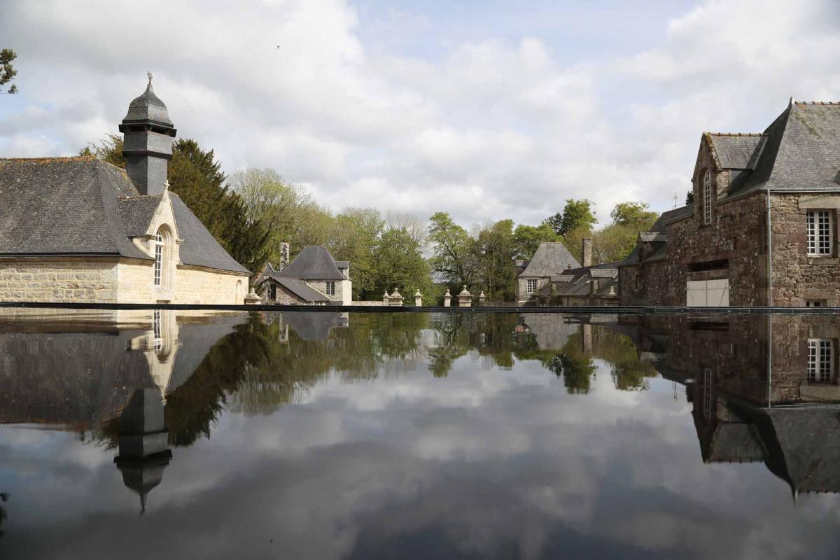   Vue de l'exposition au château de Trégarentec