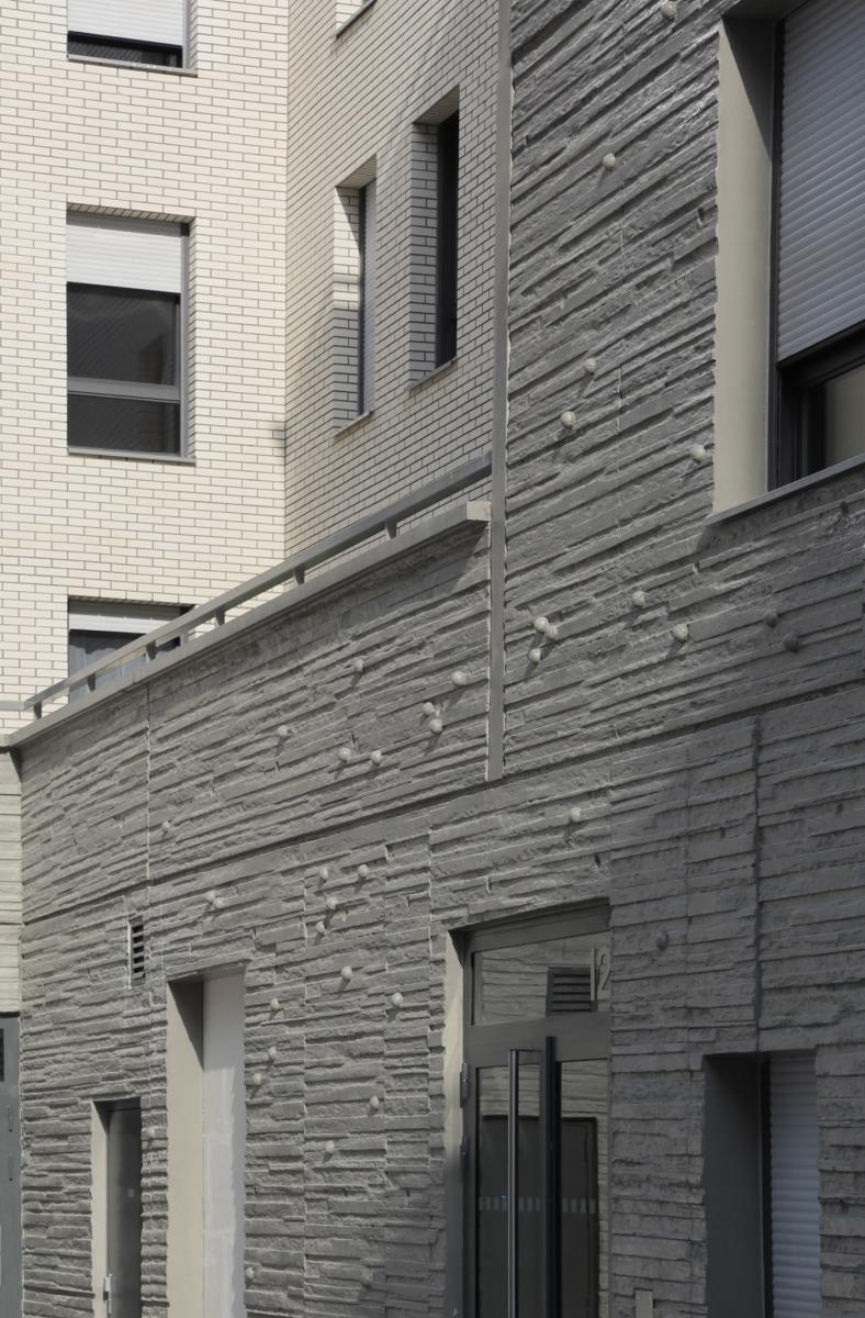 Façade à balles. 2017