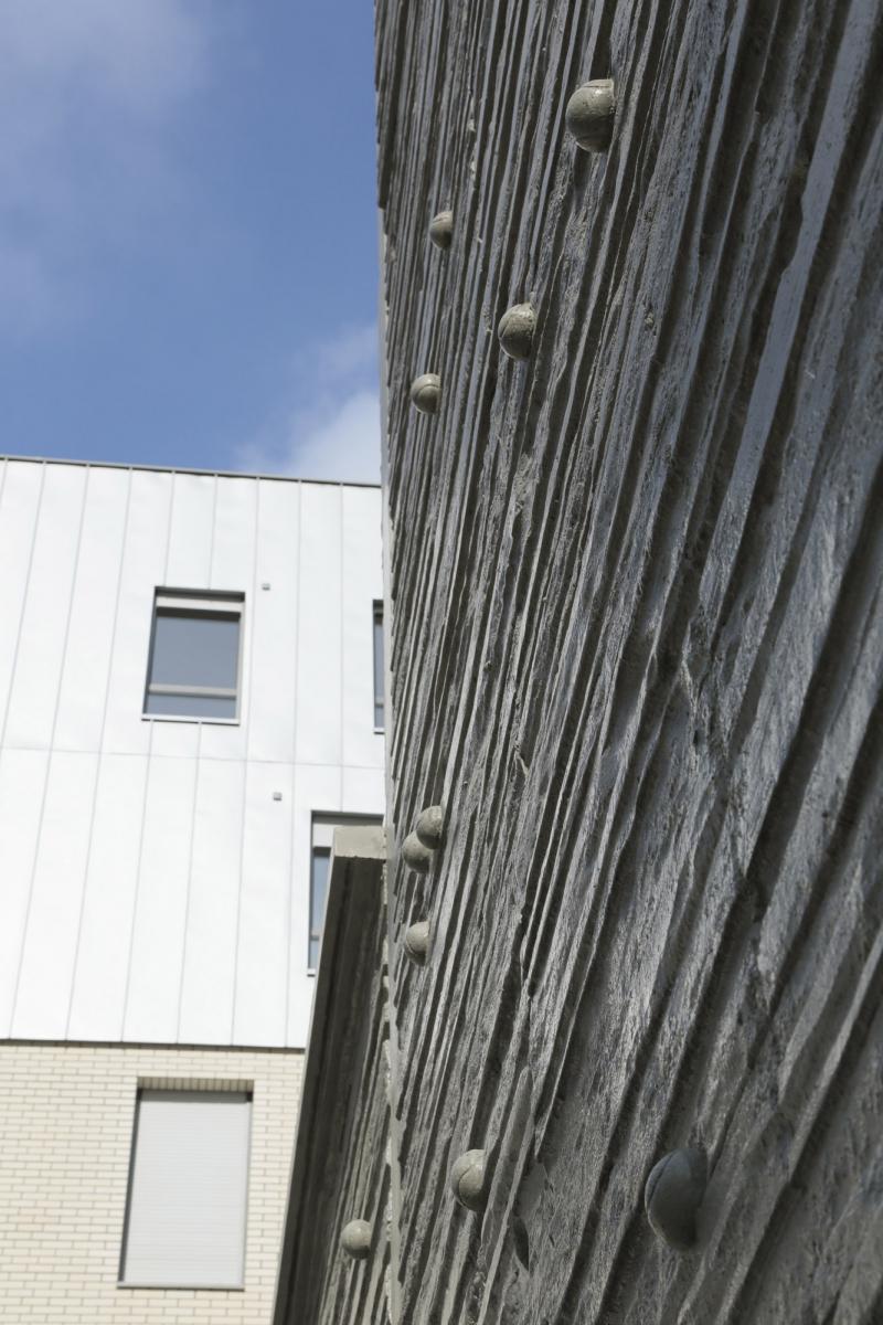 Façade à balles. 2017